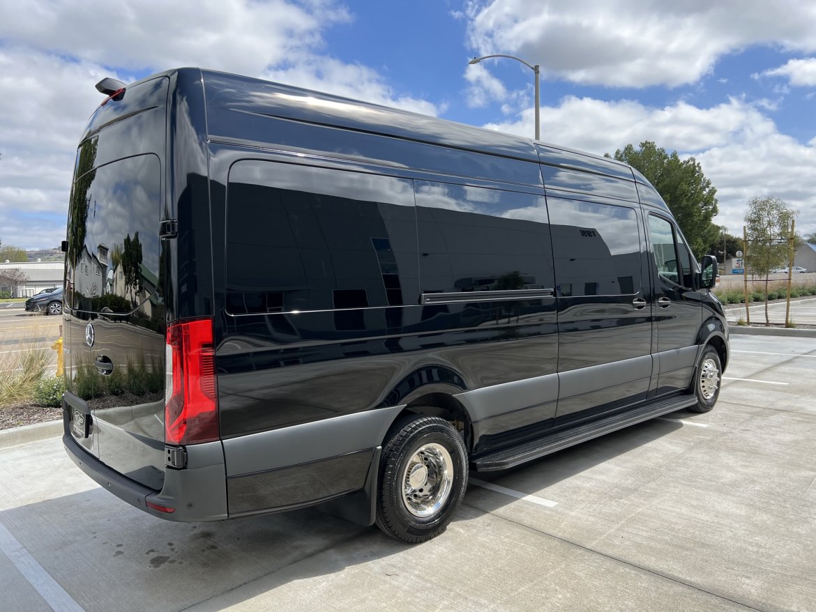 Luxury Sprinter Limo Rental